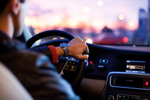 driving-7351259_1280.jpg